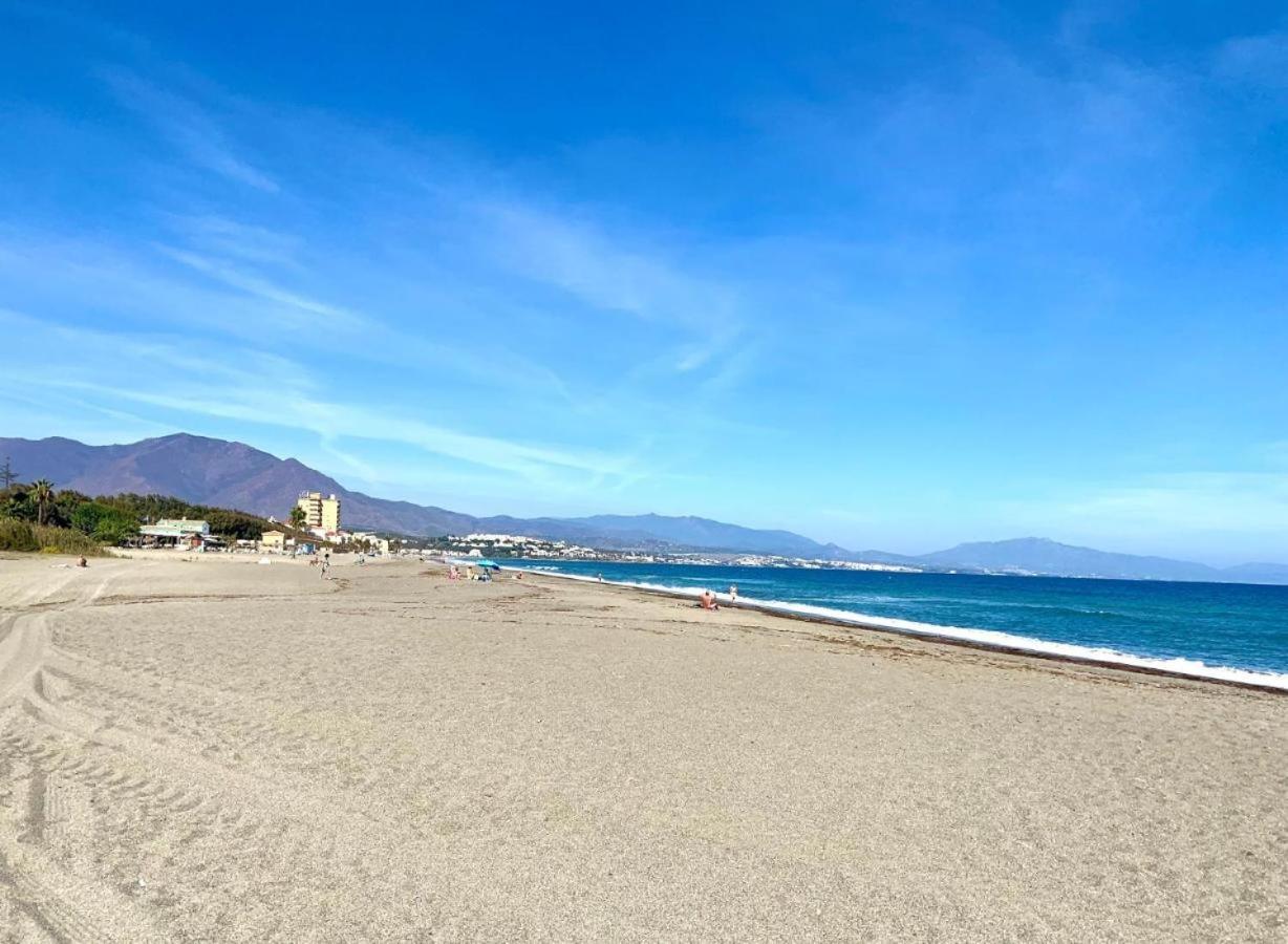 Small Oasis Nelson Mandela Apartment With Sea View, Two Bedrooms, Parking, Terrace And Pool Manilva Exterior foto